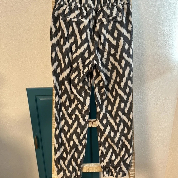 J Crew Seaside Jogger Pull On with pockets and stretch. - Picture 11 of 13